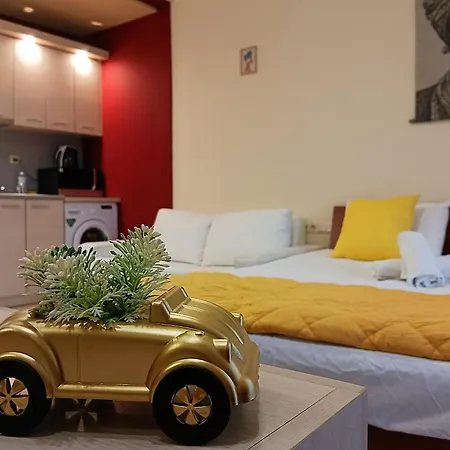 דירה апартамент - *
